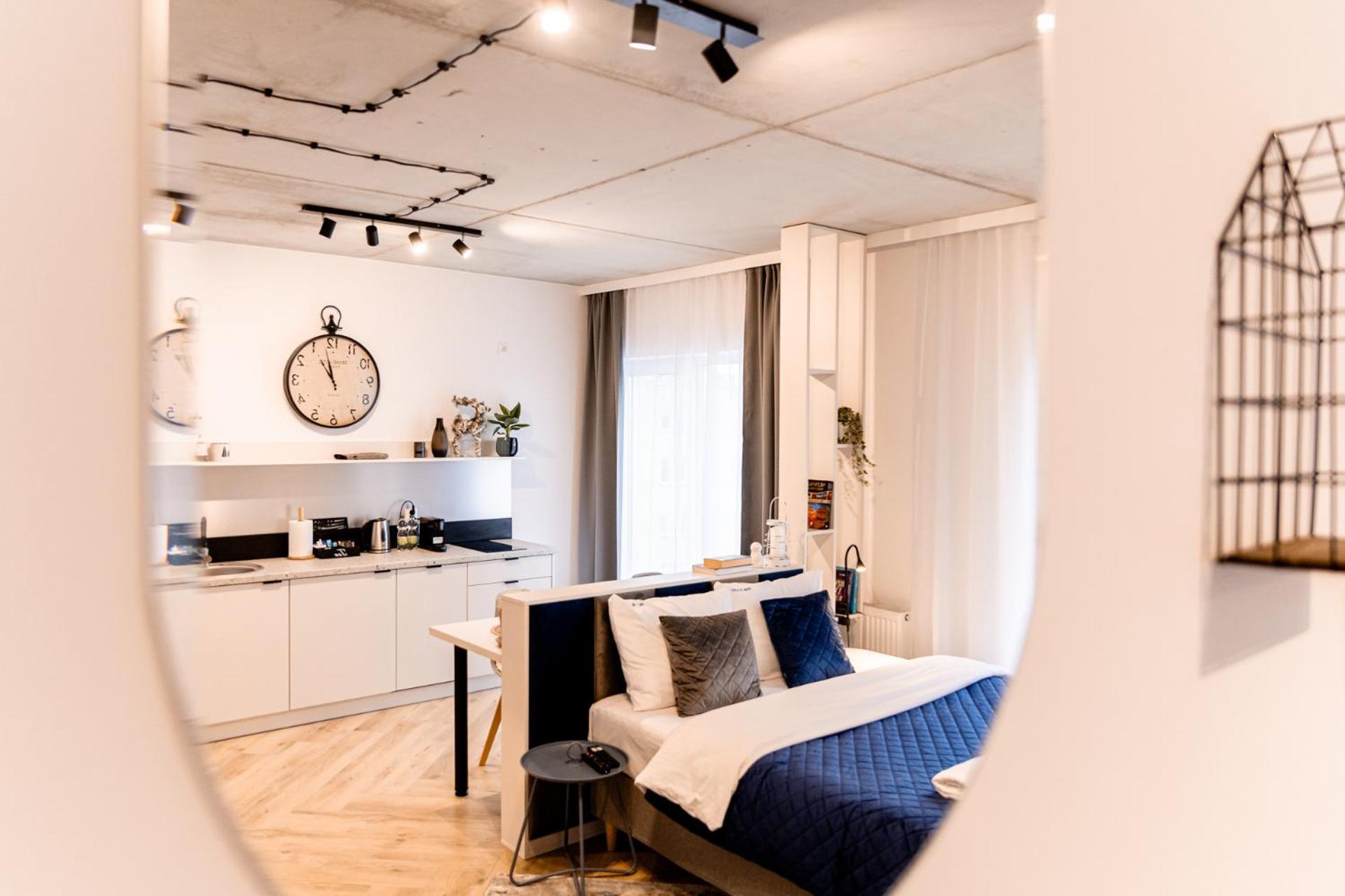 Hop & Lulu Delux Apartments Goleniow Bagian luar foto
