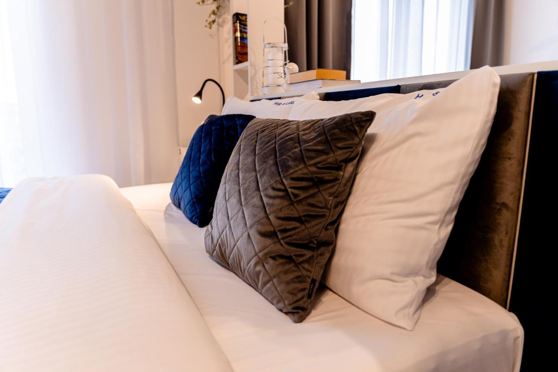 Hop & Lulu Delux Apartments Goleniow Bagian luar foto